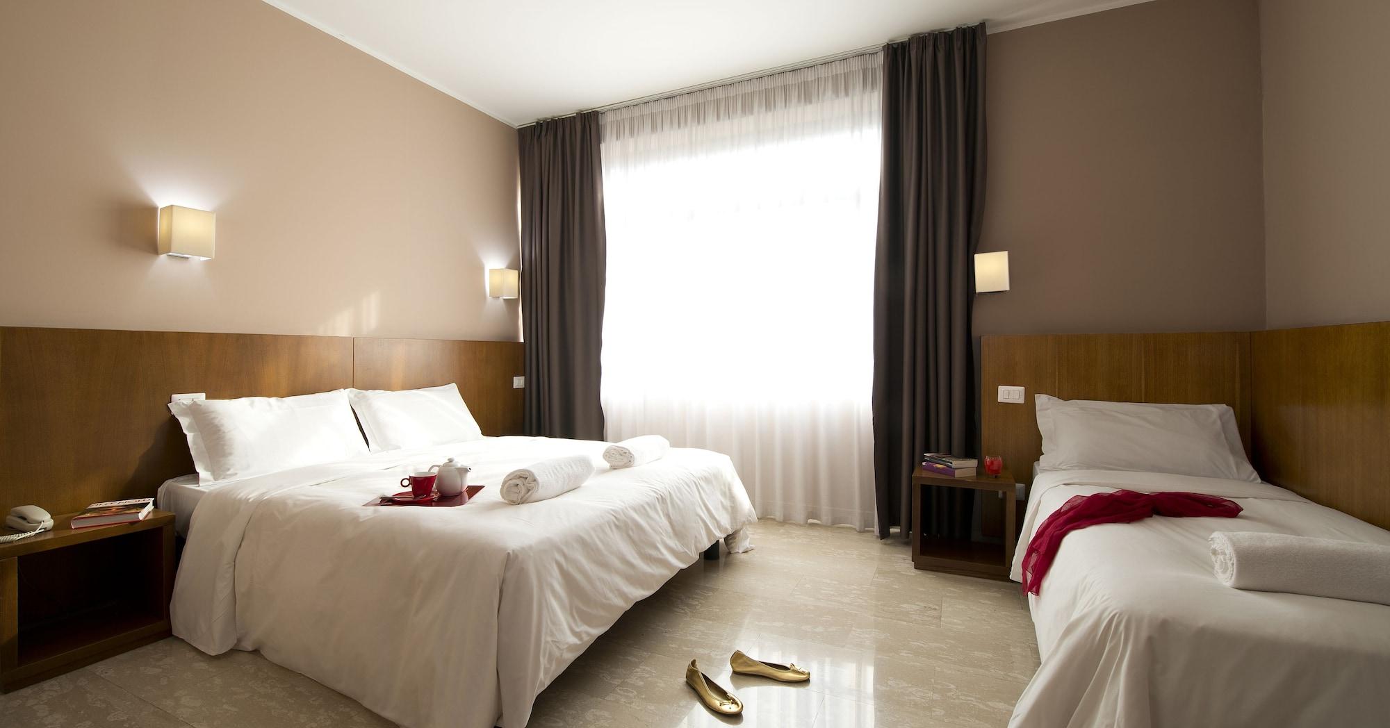 Oasi Village Hotel Milan Exterior photo