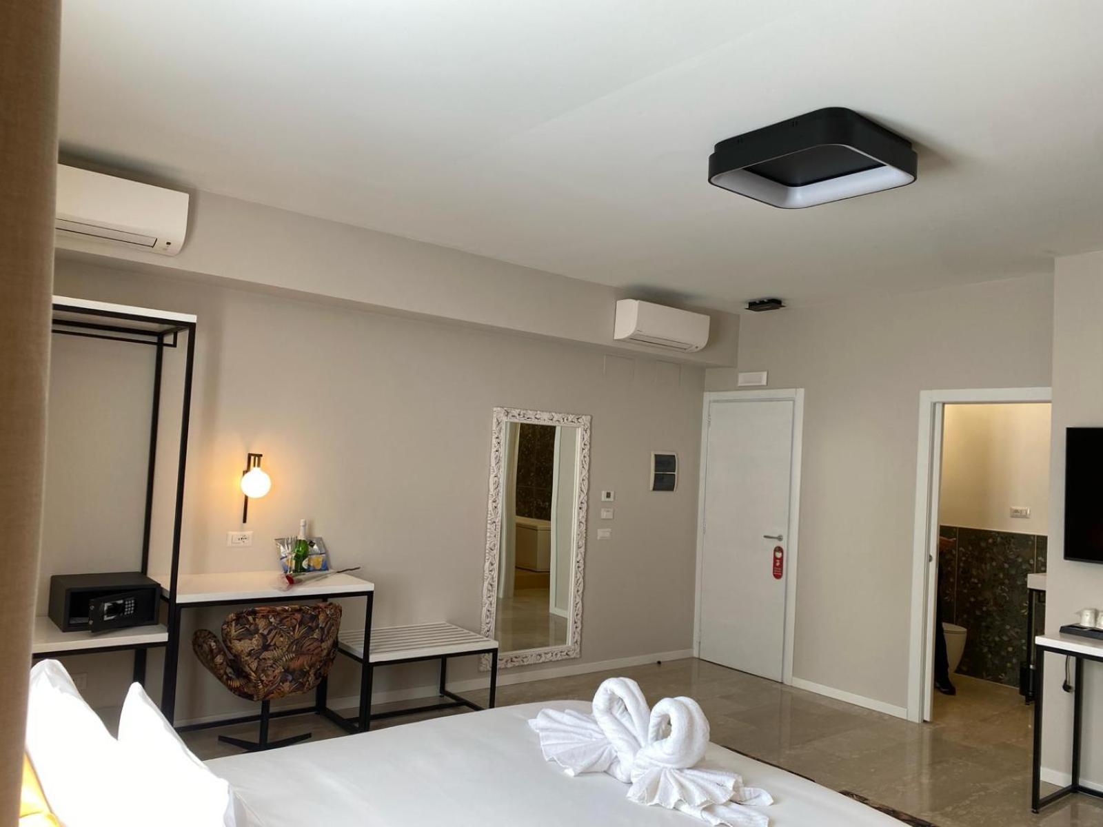 Oasi Village Hotel Milan Exterior photo